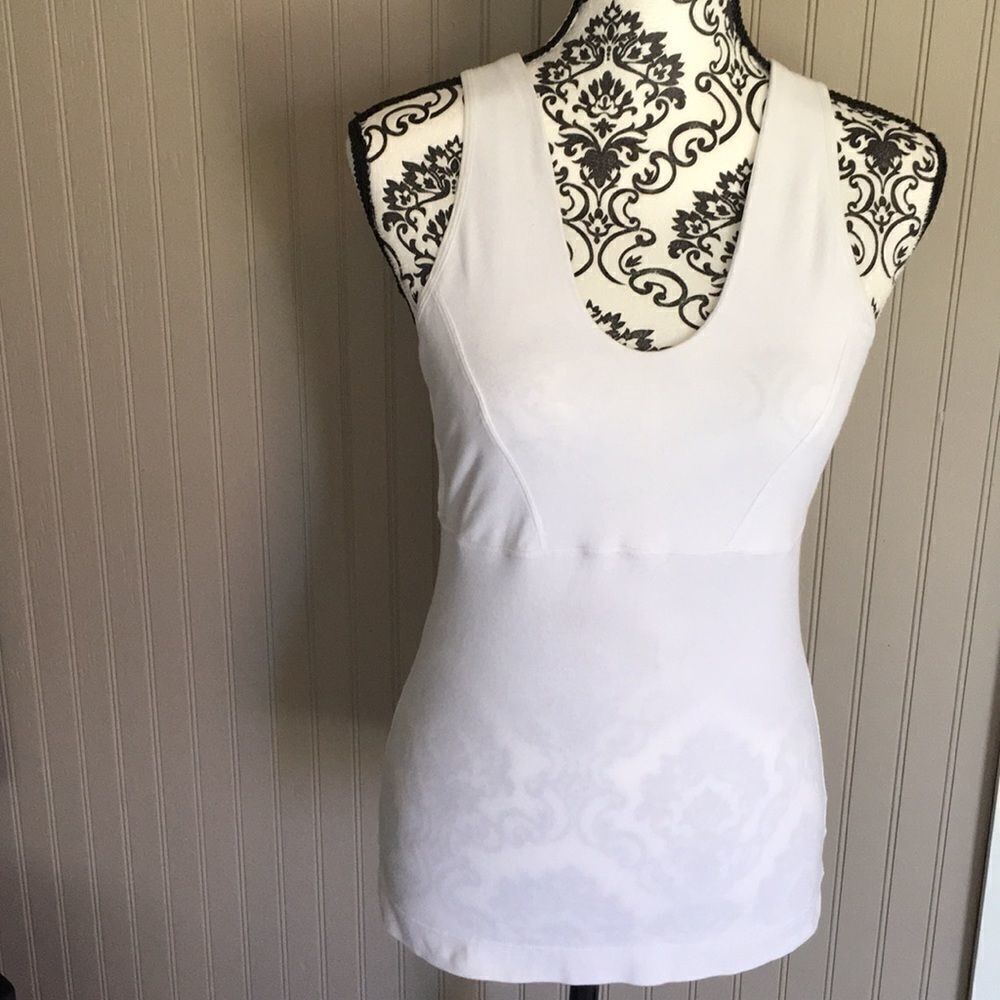 MARIKA white tank VGVC self bra